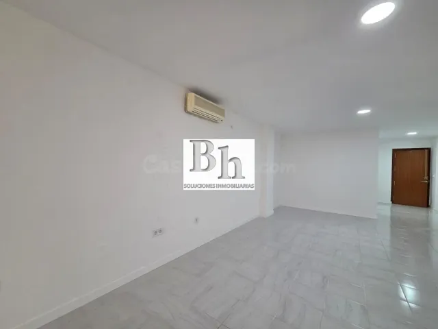 INMOBILIARIA BLANHOGAR VENDE LOCAL EN TORREMOLINOS — 4