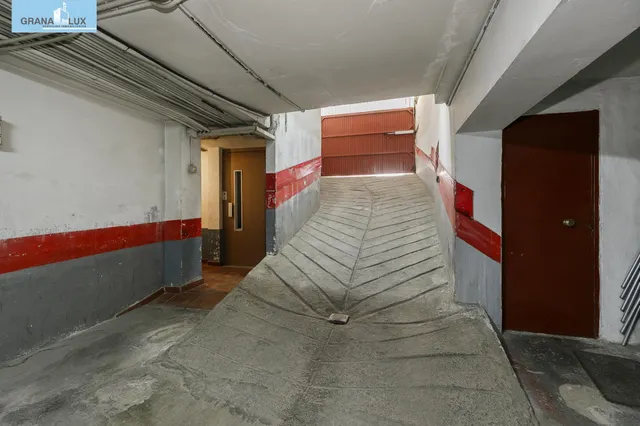 DÚPLEX EN VENTA EN OGIJARES – AMPLITUD, COMODIDAD Y ESPACIOS EXTERIORES — 30