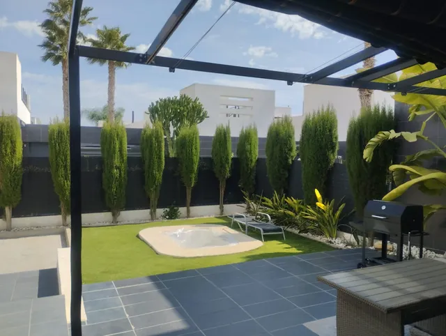 CHALET 2 HAB EN MONTE GOLF ALGORFA — 10