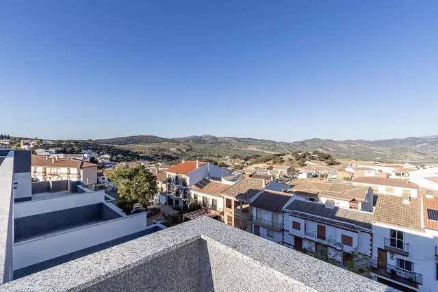 OBRA NUEVA EN LOJA — 20