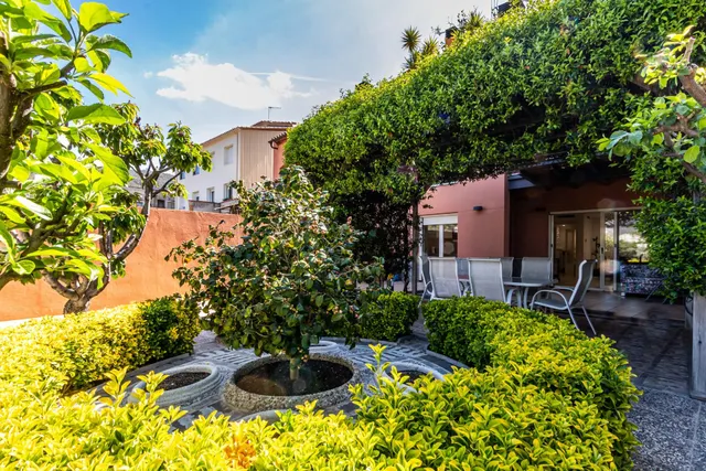 PRECIOSA CASA DE LUXE A LA ZONA DE L'ESGLÉSIA — 19