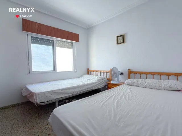 GRAN ÁTICO EN TORREVIEJA: 4 HAB, 1 BAÑO — 21