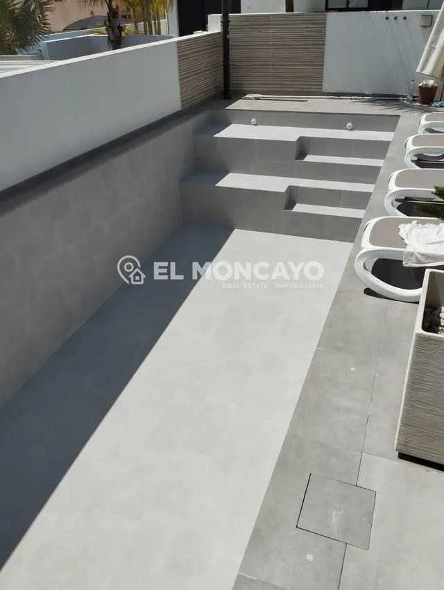 Fantástica villa de lujo con piscina privada de agua salada en Urbanización La Marina, San Fulgencio, Costa Blanca — 19