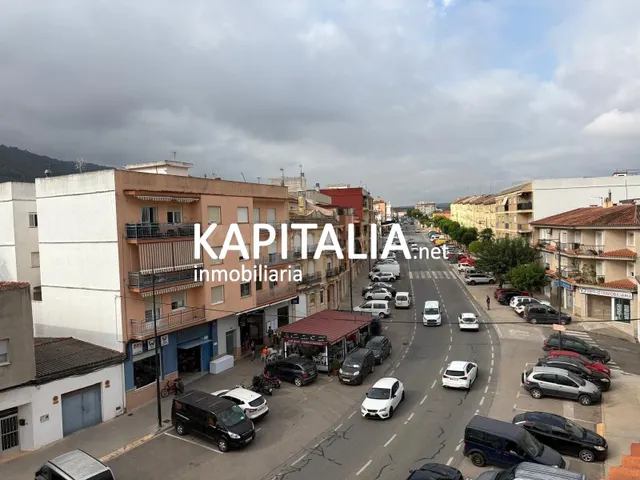 EDIFICIO A LA VENTA EN EL CENTRO DE ENGUERA - foto 2