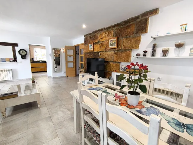 Precioso chalé unifamiliar aislado con piscina y amplio garaje — 15