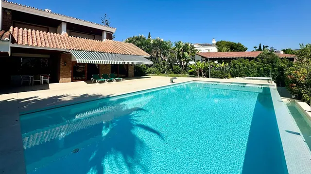 Chalet 7 habitaciones 834m² en venta - Marbella — 44