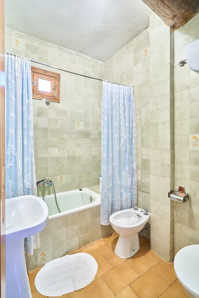 Edificio hotelero en venta en Calle Calleja — 21