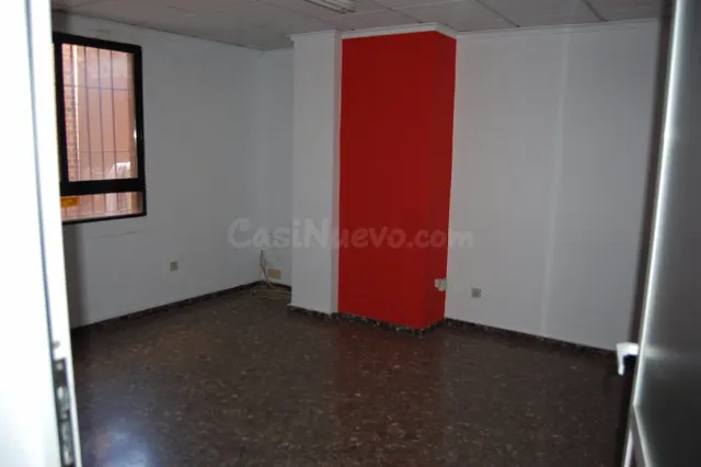 Oportunidad Amplio local en zona Isabel la Católica - foto 5