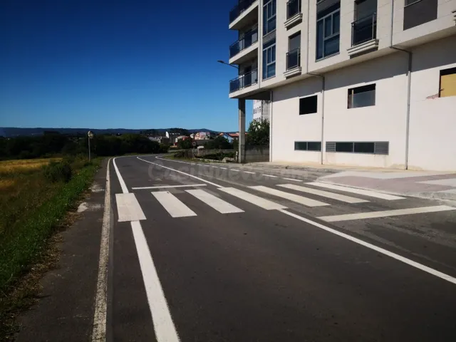 Bajo comercial en Esquina Villa Corcubión con Villa de Negre - foto 3