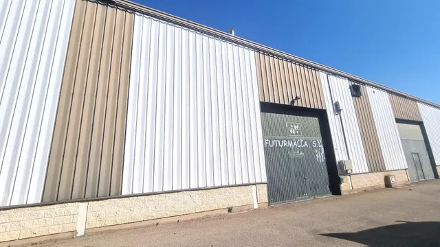 Nave industrial en polígono los leones, Pinseque | espacio, altura y funcionalidad para tu negocio — 18
