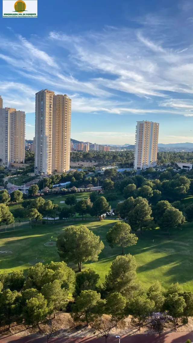 Exclusiva propiedad en planta 19 con vistas panorámicas al mar – Playa de Poniente, Benidorm — 32