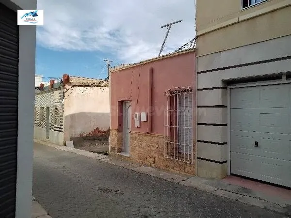 Venta casa en Alhama de Almería (Almería)