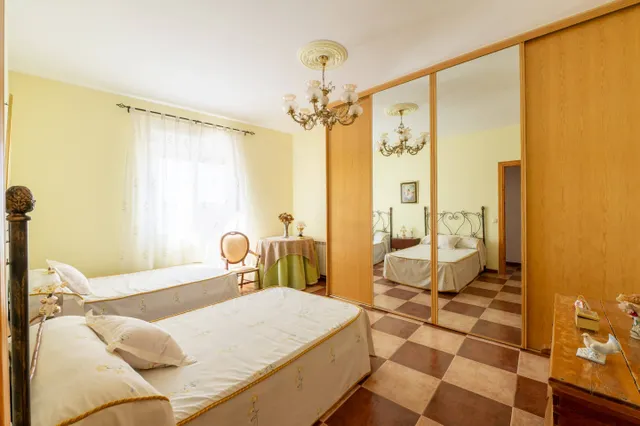 SE VENDE CASA EN LA ZONA DE CALZADA DE CALATRAVA — 25