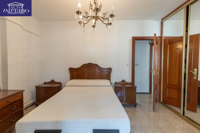 Estupendo piso  en la última planta en calle doctor azpitarte — 20