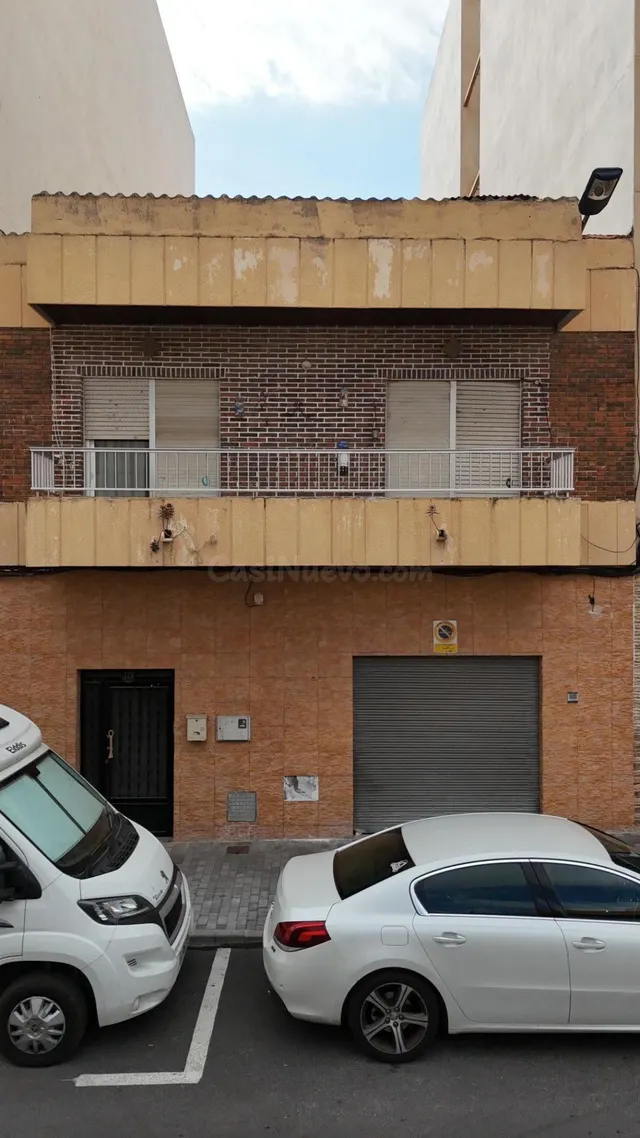 SOLAR URBANO EN VENTA CON LICENCIA DE OBRA NUEVA Y DE DEMOLICIÓN – CABALLERO DE RODAS 118, TORREVIEJA — 2