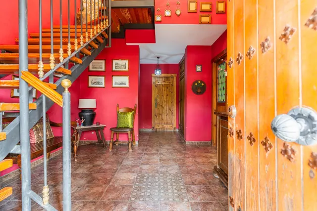 VENTA DE CHALET EN VENTA EN LAS DEHESILLAS — 30