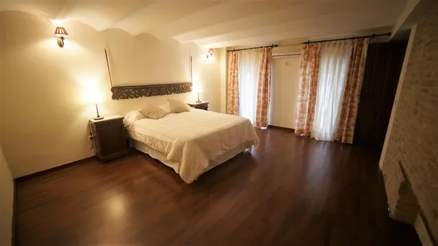 Centro Santa Catalina. Excelente y coqueto piso DÚPLEX de calidades y decorado con gusto se alquila. 3 habitaciones 2 baños. — 6