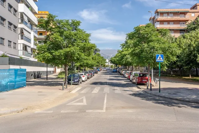 SE VENDEN 2 PLAZAS DE GARAJE. ZONA FORUM. 46.000 EUROS. — 11