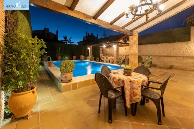 VIVIENDA PAREADA EN MONTELUZ — 13