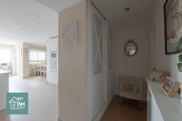 Piso de 154 m2 reformado, 4 dormitorios, luminoso y con trasteros en avenida de Andalucía — 48