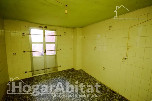 ¡GRAN OPORTUNIDAD! DOS CASAS CON TERRAZA Y BALCÓN — 19