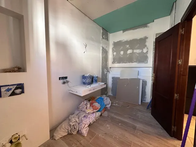 CASA EN LA PUEBLA DE CAZALLA — 33