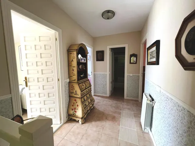 ADOSADO DE 3 habitaciones CON PARKING Y GRAN PISCINA COMUNITARIA CON JARDINES. — 13