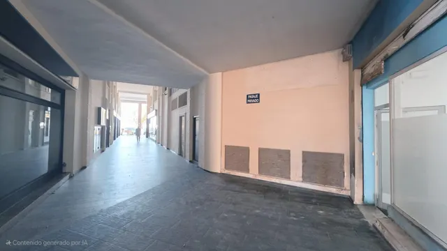 Se vende comercial, Calle Escalante, Valencia — 25