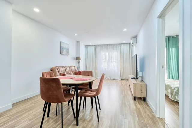 Reformada vivienda de 1 habitación con piscina — 5