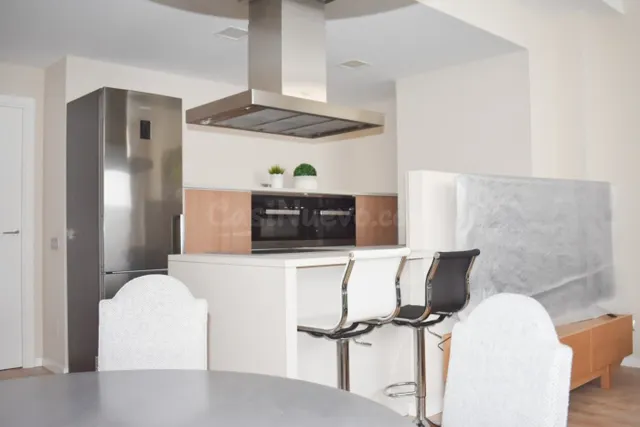 PRECIOSO APARTAMENTO TOTALMENTE REFORMADO - foto 5