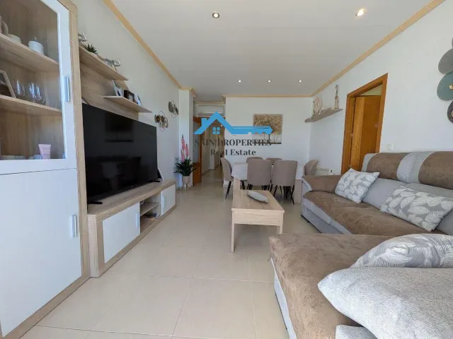 Amplio apartamento con gran terraza y piscina en Alfaz del Pi — 7