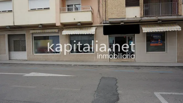 Local comercial para inversores, con inquilino! Rentabilidad