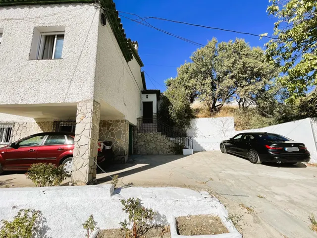 Casa con parcela en Setenil de las Bodegas, cerca del casco  - foto 4