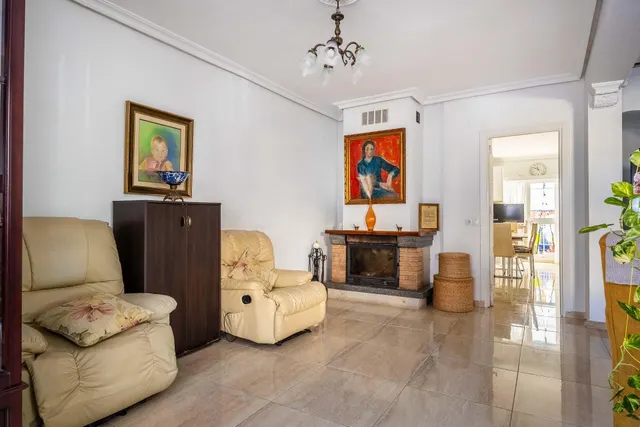 Espaciosa vivienda pareada con jardín, piscina, garaje y gran terraza en Mairena del Aljarafe — 14