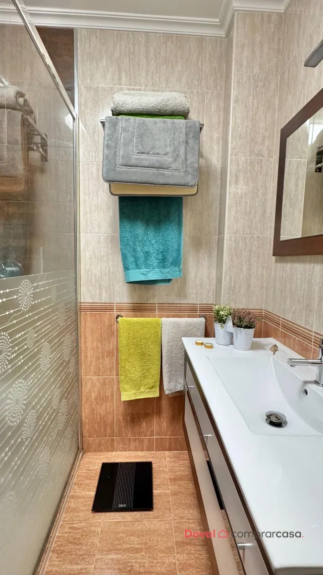 Tu nuevo hogar a un paso de Vialia Vigo: 3 dormitorios, garaje y listo para entrar — 50