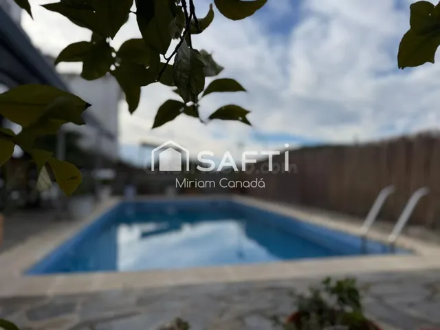 Casa amplia con piscina y jacuzzi en Calafell - foto 2