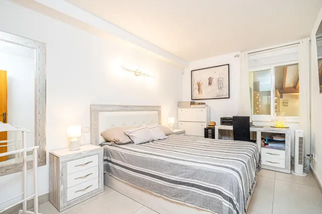 Planta baja totalmente reformada con jardín privado, sauna, piscina comunitaria y parking en Sa Coma — 22