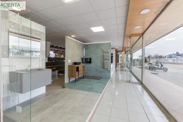 Venta Instalaciones Comerciales — 34