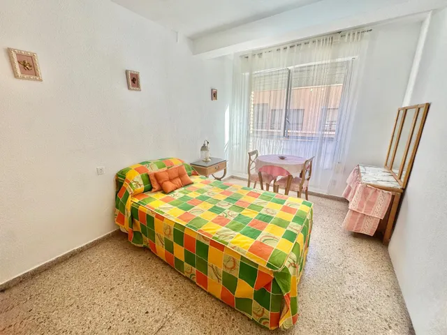 Increíble vivienda en Orihuela ciudad toda exterior con balcón amplio .. para vivir ¡Visitelo sin  compromiso!! — 12