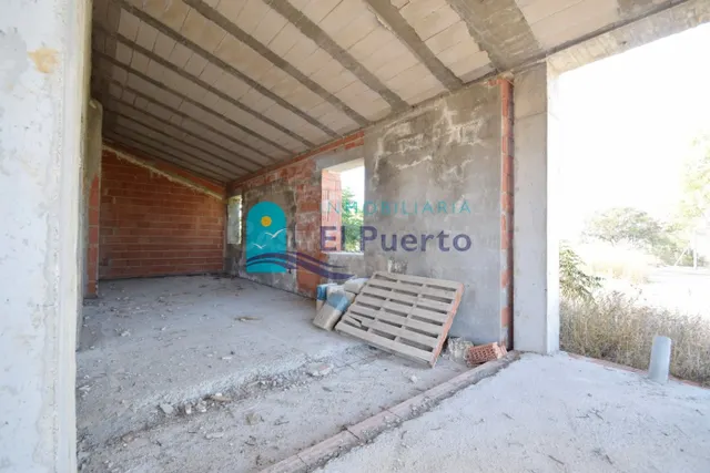 CASA DE CAMPO EN CONSTRUCCIÓN CON TERRENO DE 5.000 METROS -  - foto 5