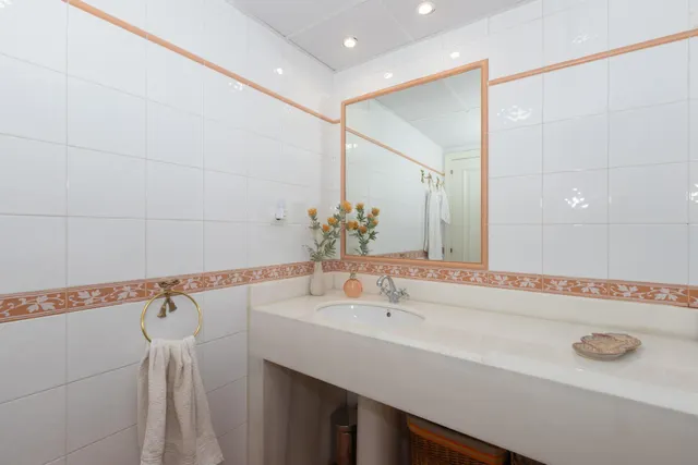 Piso reformado Perchel Sur — 23