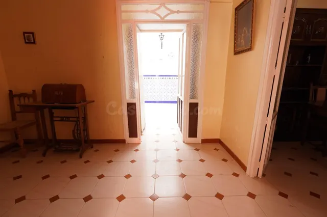 Amplia Casa en el Centro de Benamejí - Ideal para Entrar a V - foto 2