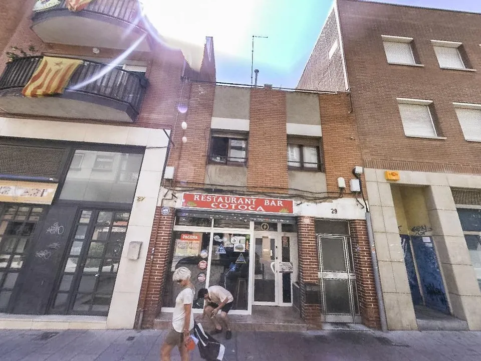 CASA EN VENTA OKUPADA EN C/ JOTA