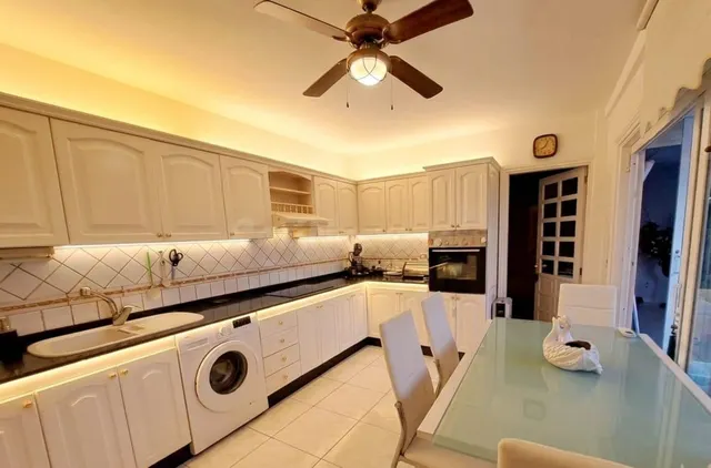 Amplia casa independiente en San Fernando con azotea, patio y apartamento de invitados — 5