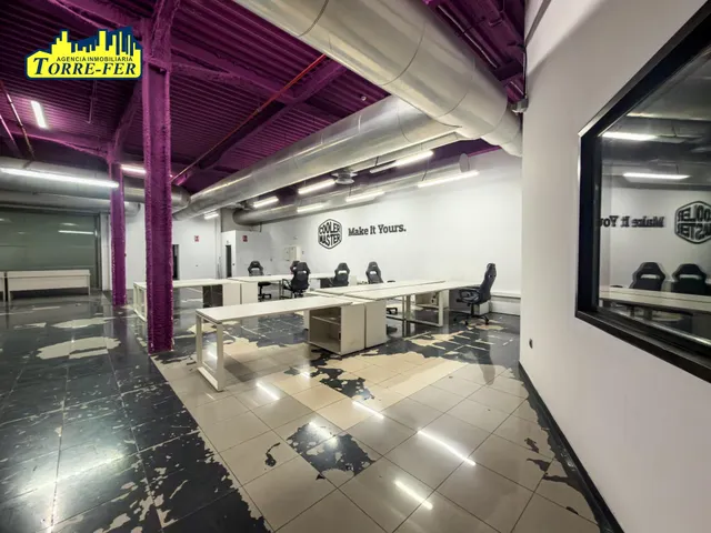 ¡Amplio espacio profesional en alquiler con zona de oficinas - foto 5