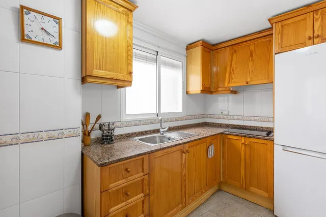 Oportunidad junto a la playa de los Locos, 2 dormitorios piscina y garaje — 8