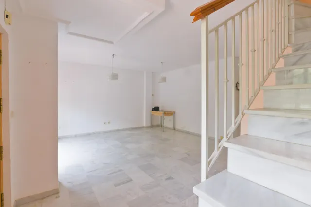 Bonita Casa en Cúllar Vega — 33