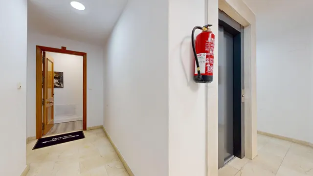 Piso moderno de 1 dormitorio con garaje y trastero en pleno centro de Pilar de la Horadada — 25