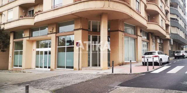 Local comercial 441m² en venta - Sant Josep — 13