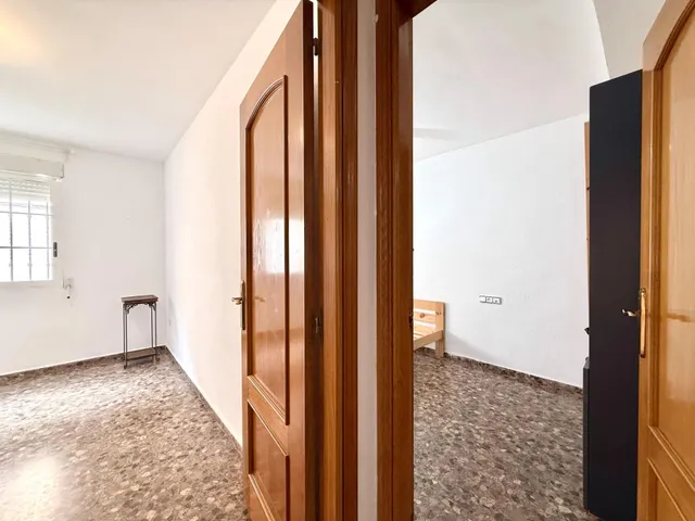 Piso de 4 habitaciones en alquiler en Torrent — 13